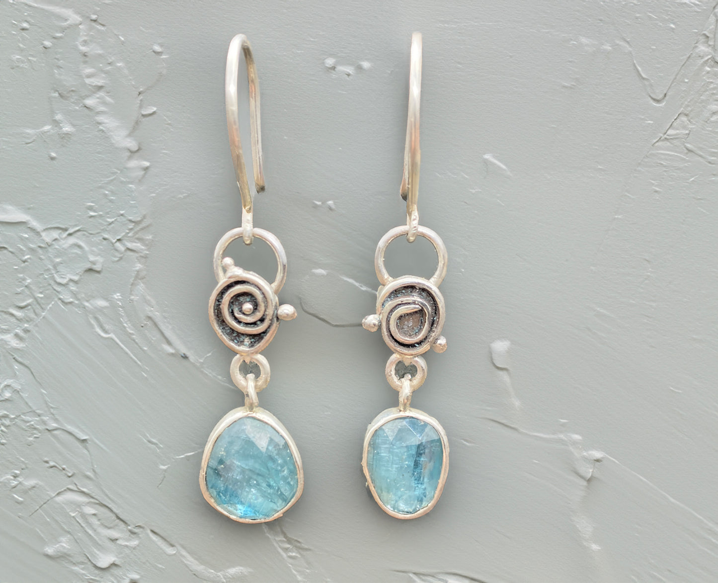 Aqua Kyanite with sterling silver Tidepool Design