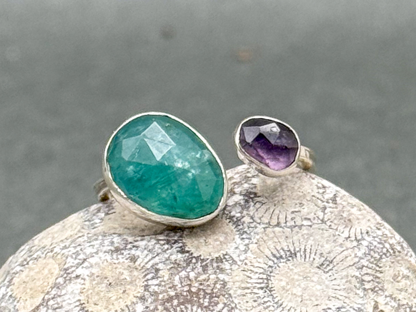 Grandiderite and Purple Spinel Split Ring in Sterling Silver