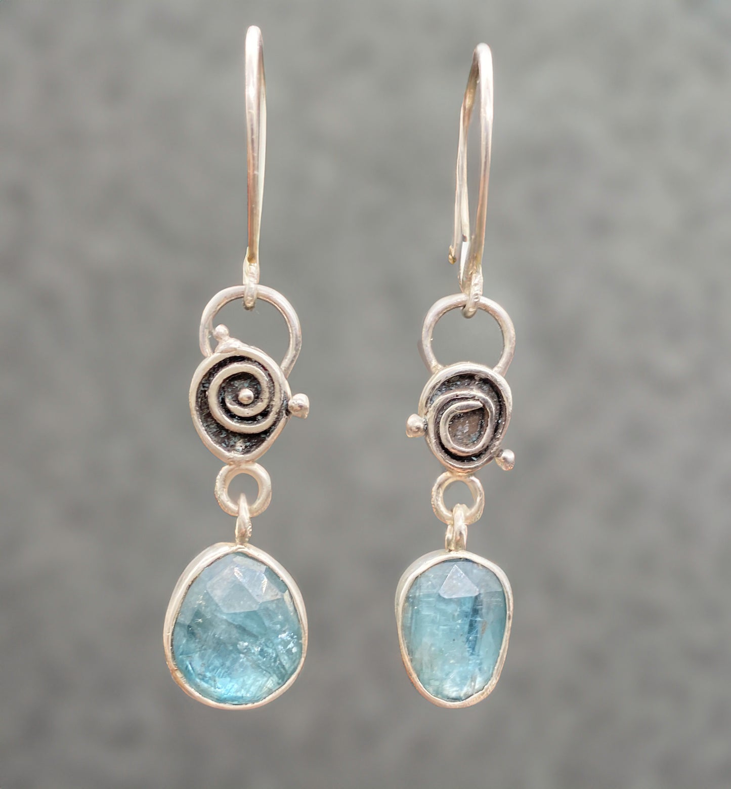 Aqua Kyanite with sterling silver Tidepool Design